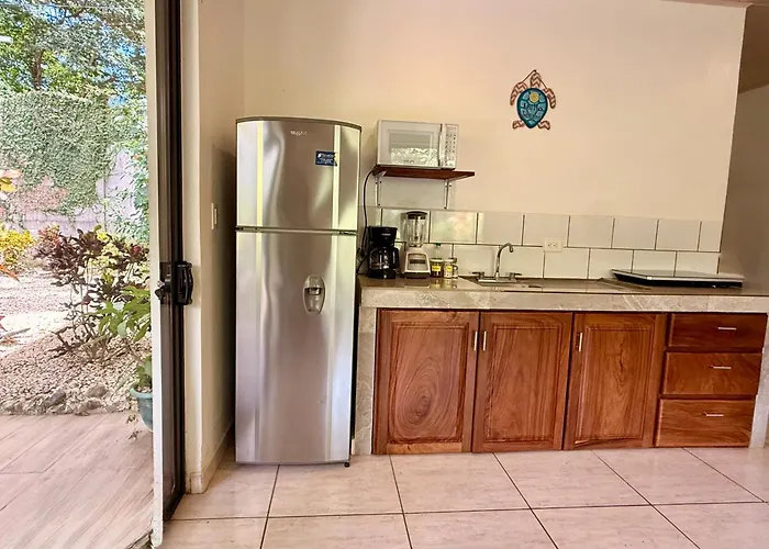 Olas De Oro - 3 Min Walk To The & Pool Apartment